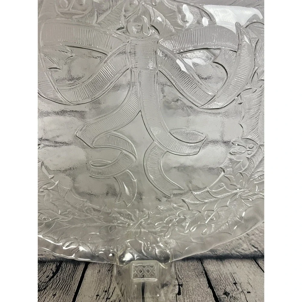 Vintage Arcoroc Clear Glass Christmas Holiday Holly Wreath Round Platter USA 13